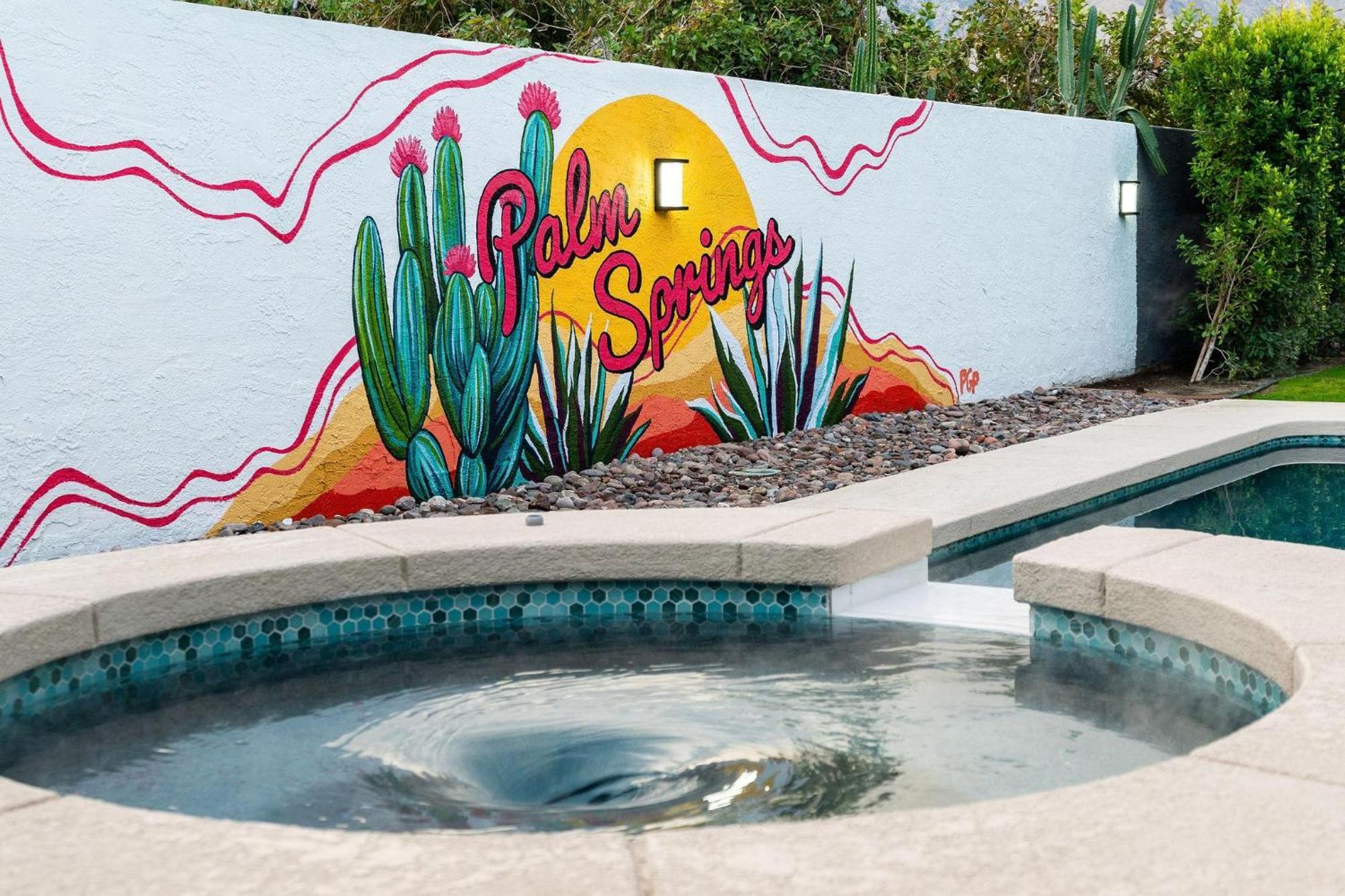 Sunny Days Ahead - Your Private Palm Springs Getaway Villa Luaran gambar